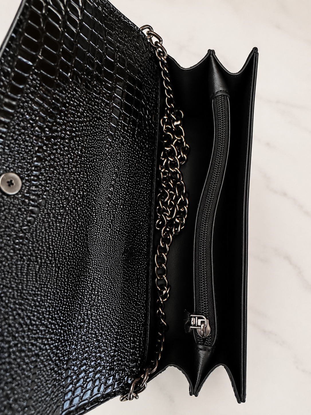 Luxury Crocodile-Embossed Chain Shoulder Bag – Black