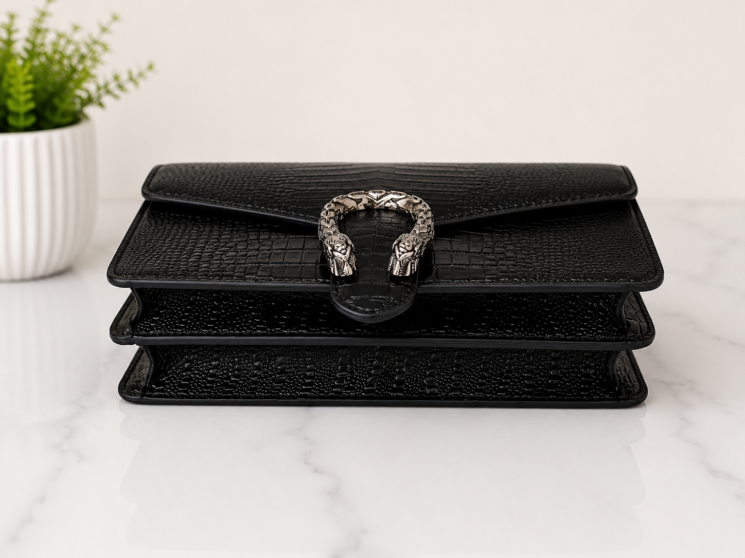 Luxury Crocodile-Embossed Chain Shoulder Bag – Black